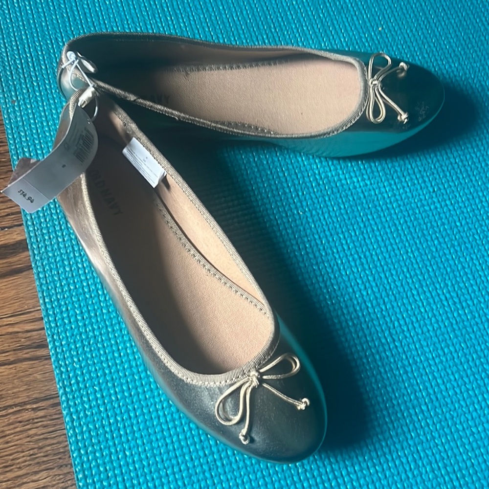 Old Navy Gold Loafers Elegant Flats